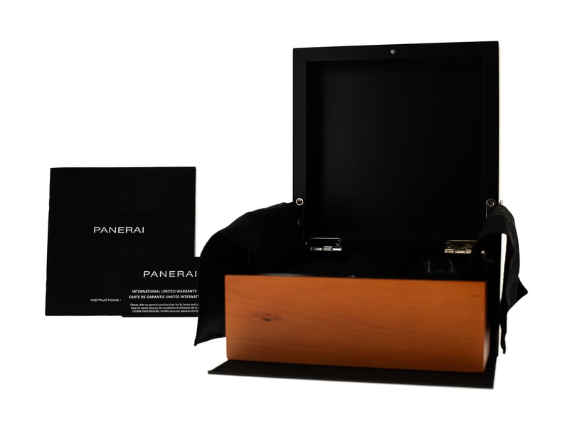 Panerai Luminor Quaranta PAM01272